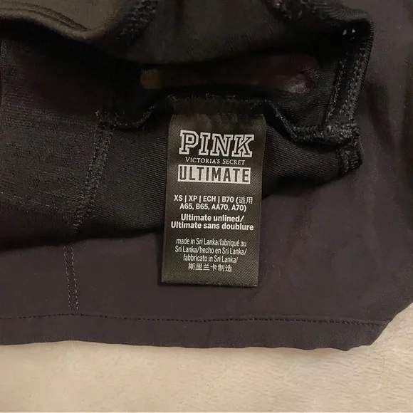 Bundle: lululemon athletica shorts size 6 and Victoria’s Secret Pink Sports Bra - Picture 4 of 4